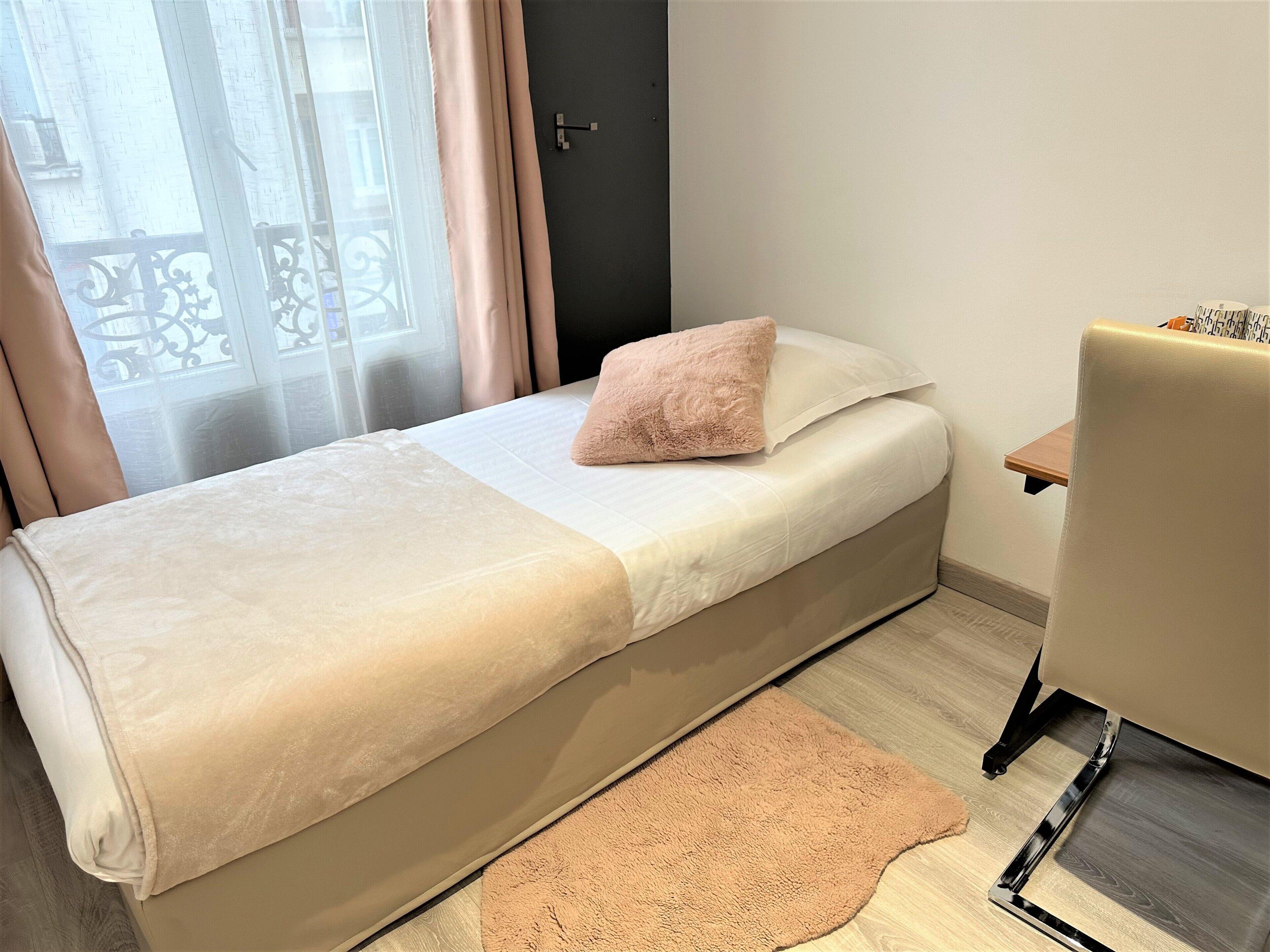 L'oasis Montparnasse Hotel